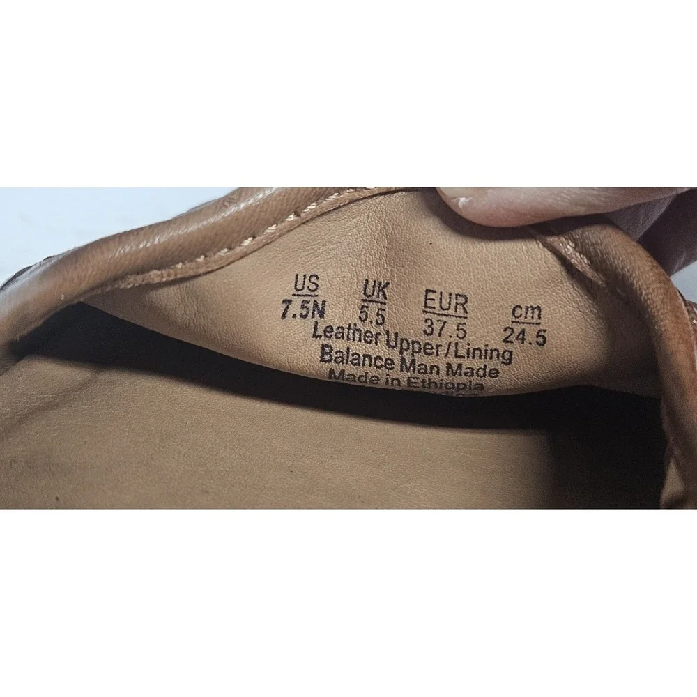 NATURALIZER‎ woven leather brown flats woman Sz 7.5Narrow